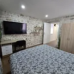 Apartament Chippy *