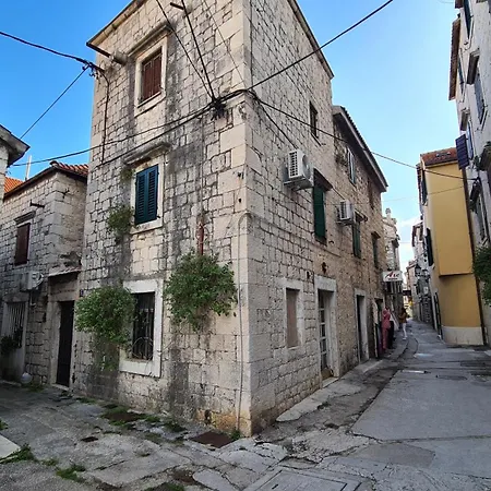 Chippy Kaštela