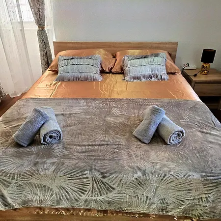 Апартаменты Chippy Каштела